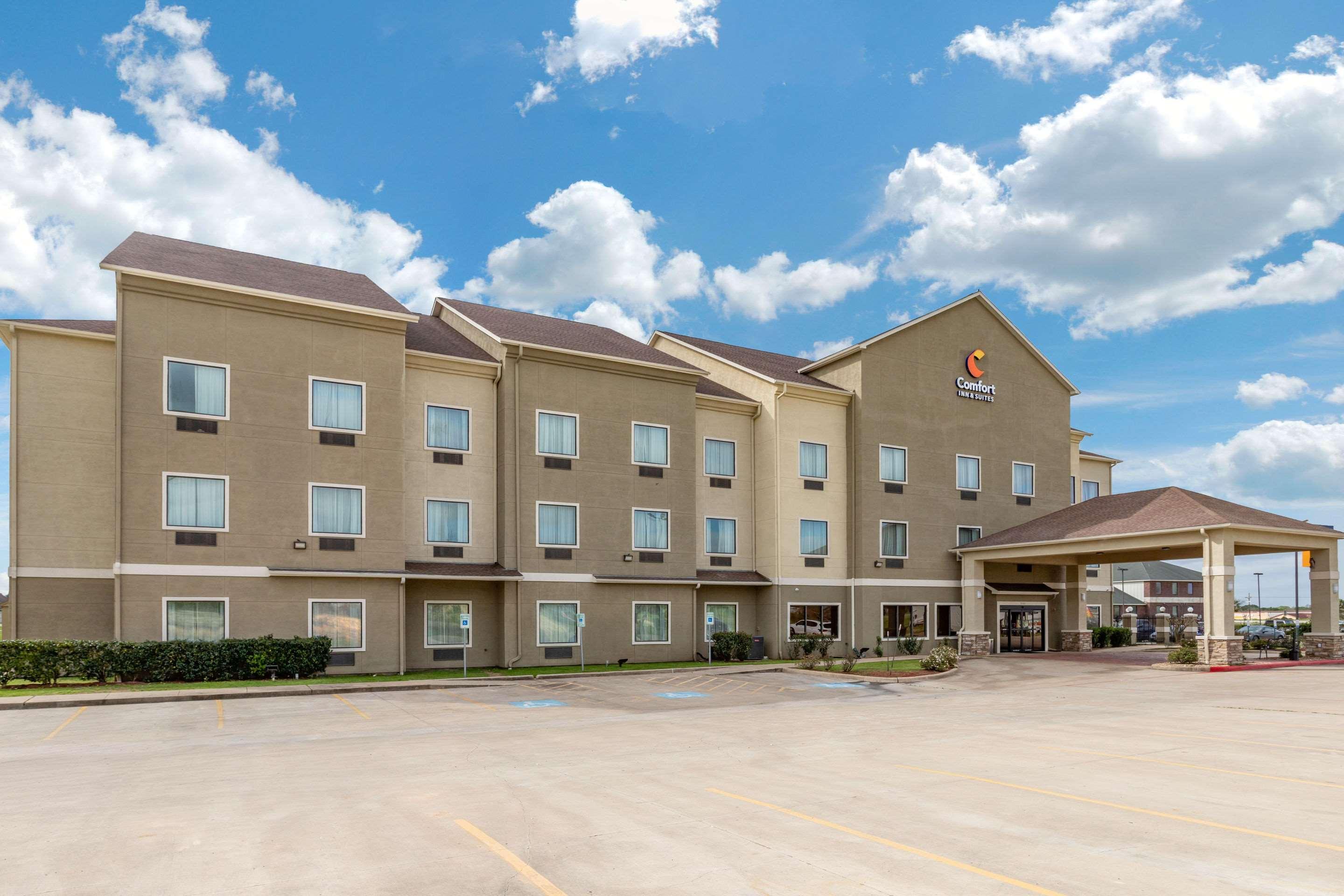 Comfort Inn & Suites Navasota Exterior photo