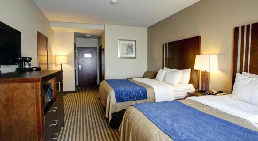 Comfort Inn & Suites Navasota Exterior photo